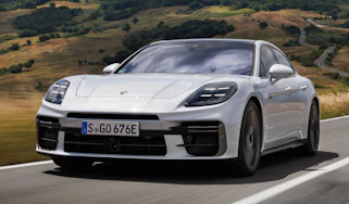 Porsche Panamera Turbo S E-Hybrid - front