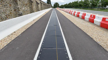 Wireless charging road