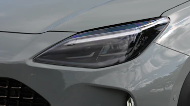 Toyota Yaris Cross - headlight