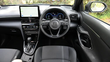 Toyota Yaris Cross - dashboard