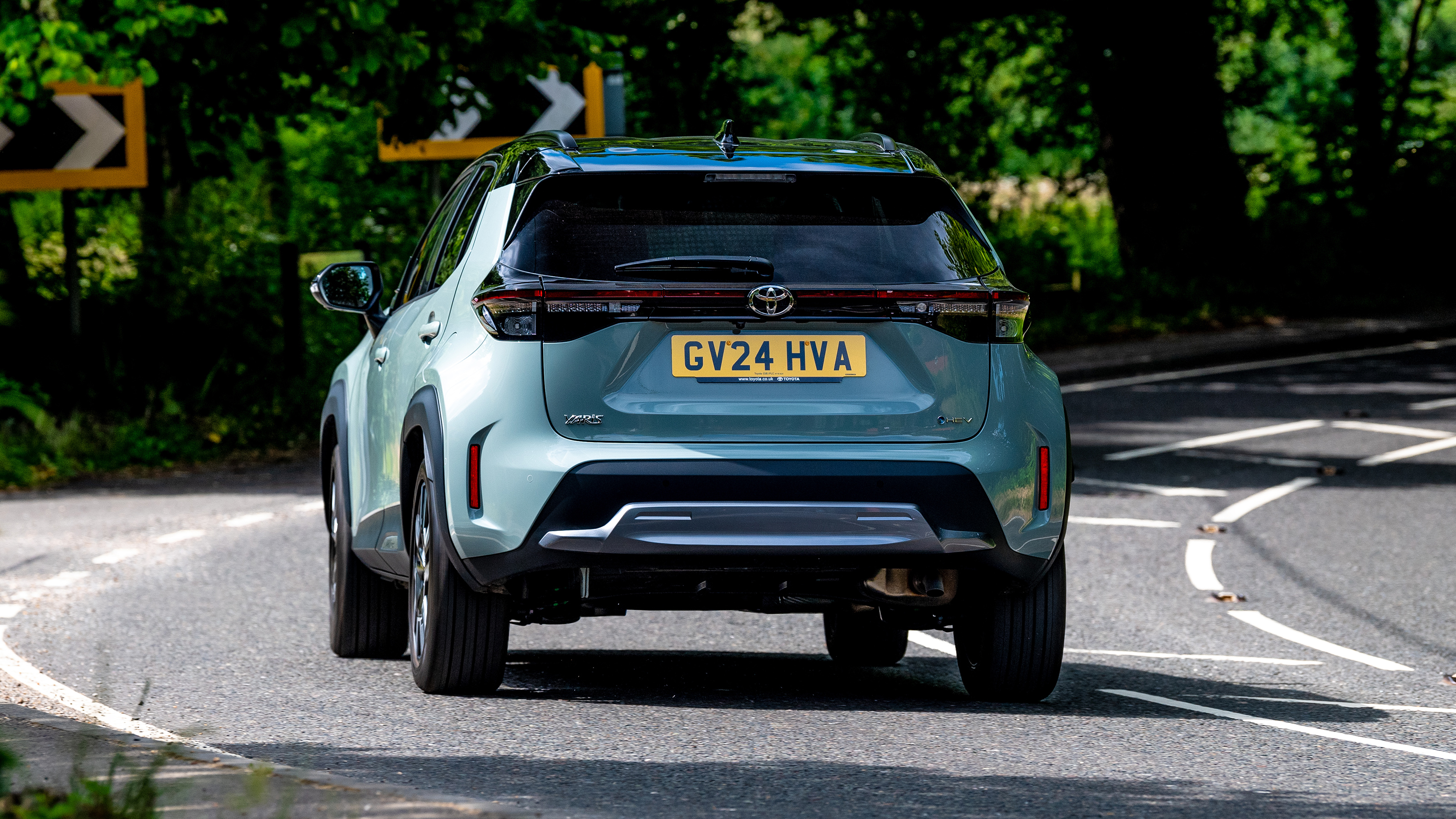 Toyota Yaris Cross - rear cornering