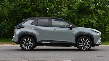 Toyota Yaris Cross - side static