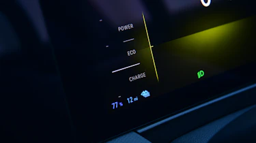 Vauxhall Astra GSe - dashboard battery readout