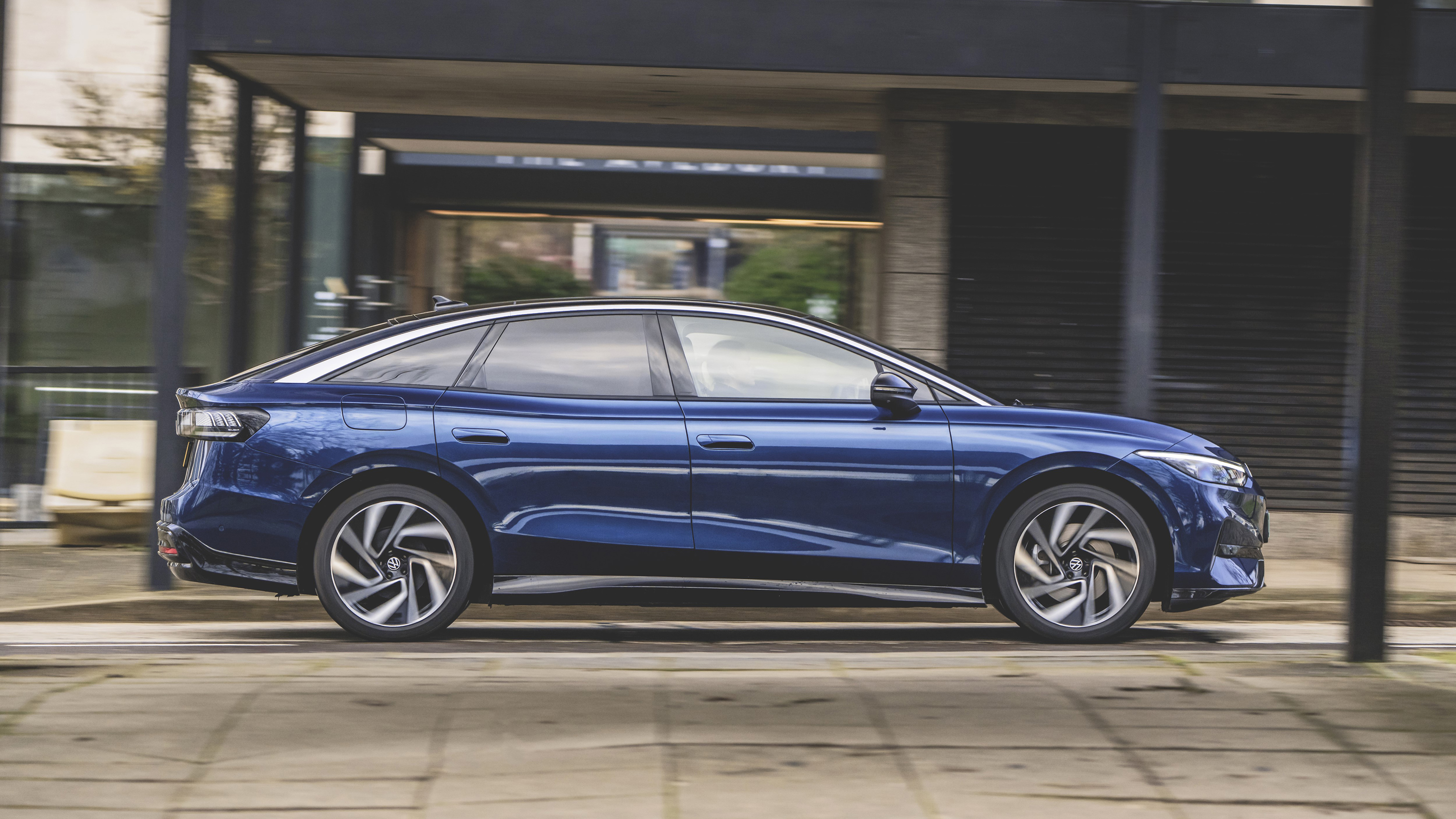Volkswagen ID.7 Pro S Match - side static