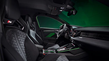 Audi RS 3 Sportback - front seats