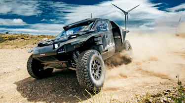 Dacia Sandrider - front action