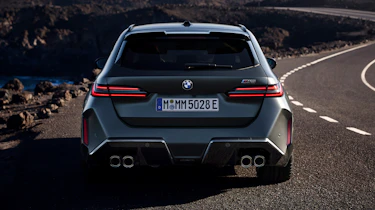 BMW M5 Touring - full rear
