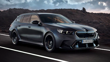 BMW M5 Touring - front tracking