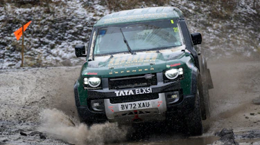 Bowler Defender - front action