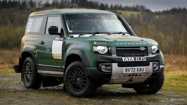 Bowler Defender - front static