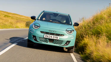 Fiat 600 Hybrid - front action