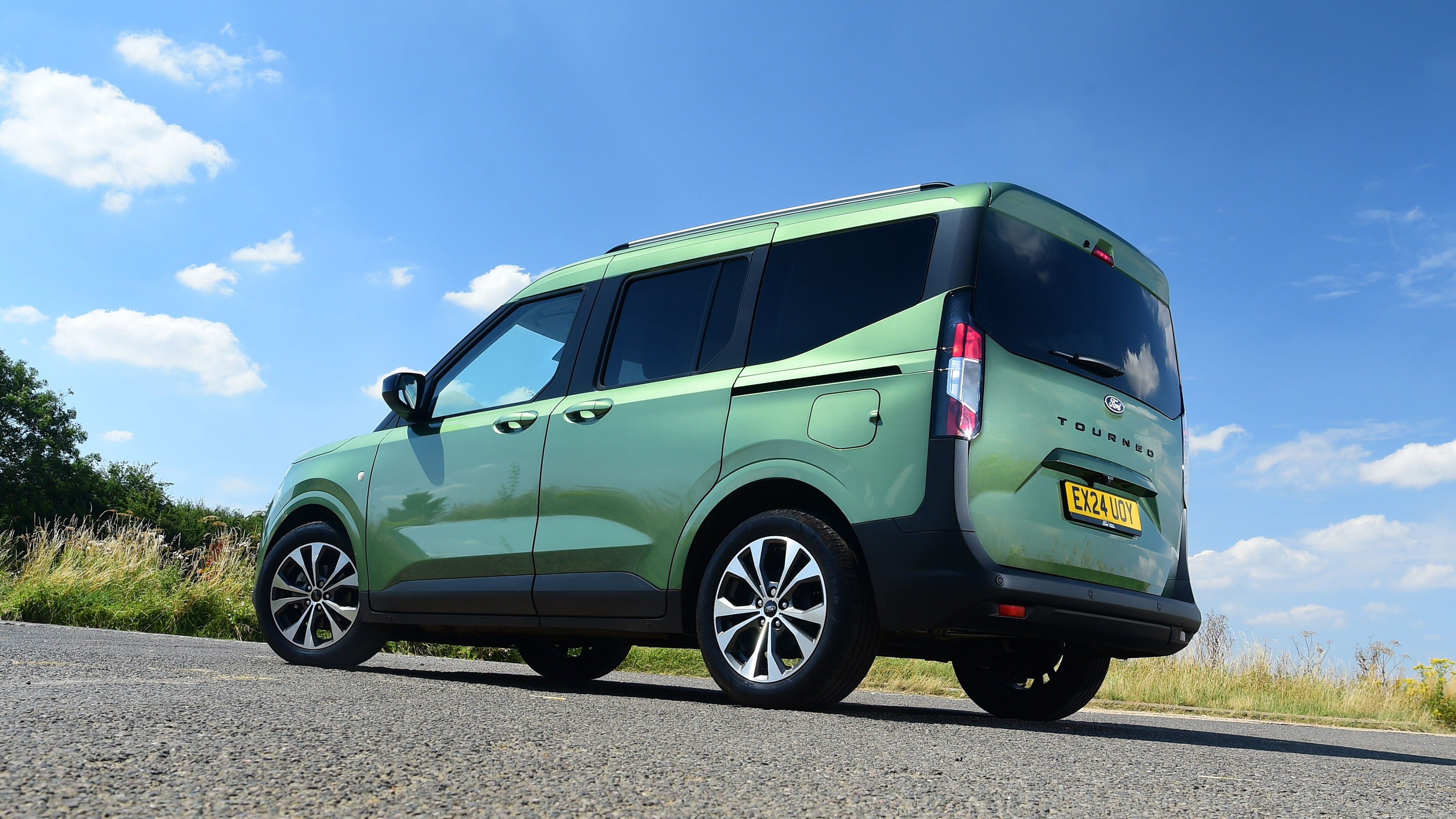 Ford Tourneo Courier Titanium - rear static