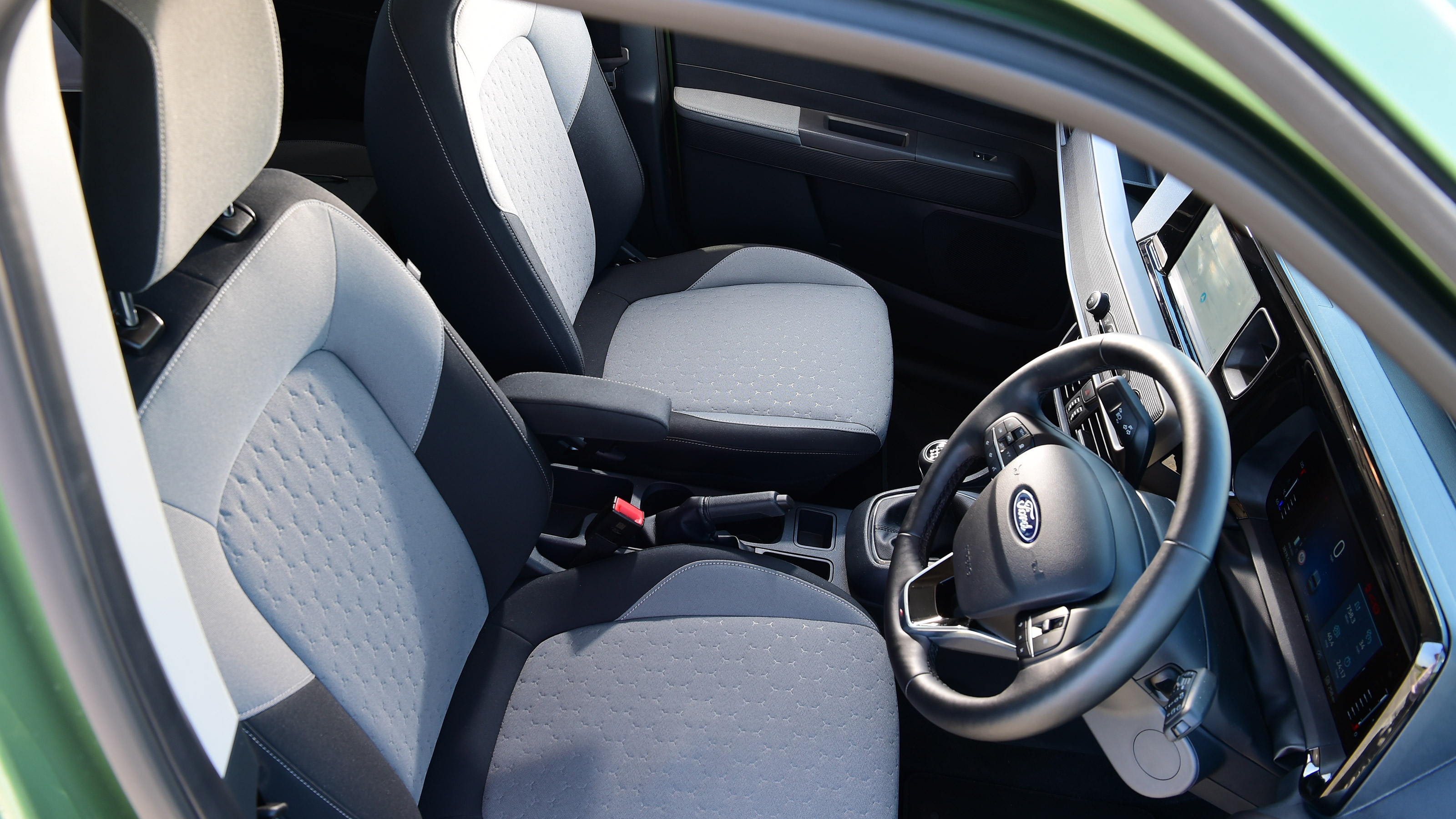 Ford Tourneo Courier Titanium - cabin