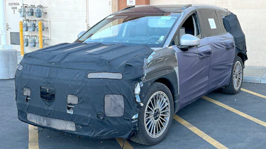 Hyundai Ioniq 9 test car (camouflaged) - front facing left