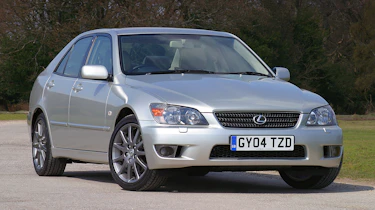 Lexus IS - front static