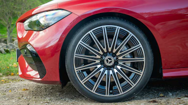 New Mercedes CLE 300 e - wheels
