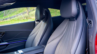 New Mercedes CLE 300 e - front seats