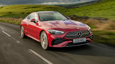 New Mercedes CLE 300 e - front tracking