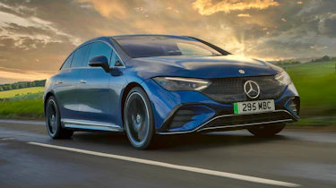Mercedes EQE 350+ - front tracking