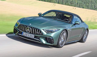 Mercedes-AMG SL 63 S E Performance - front tracking