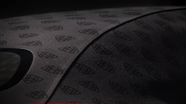 Mercedes-Maybach SL - hood