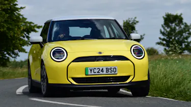 MINI Cooper E - front cornering