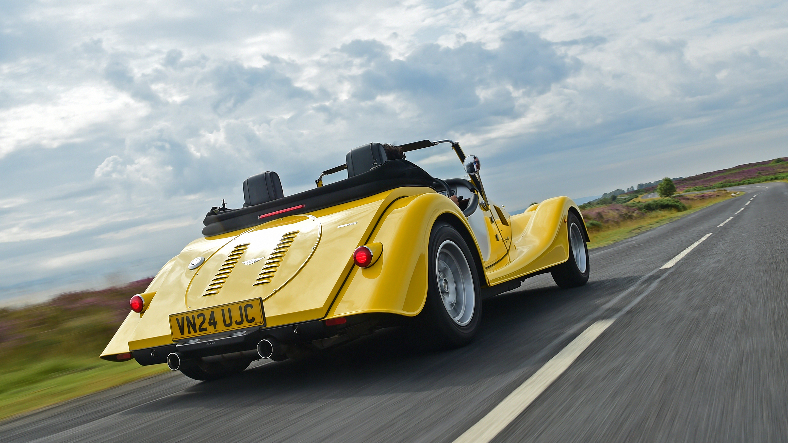Morgan Plus Four - rear tracking 