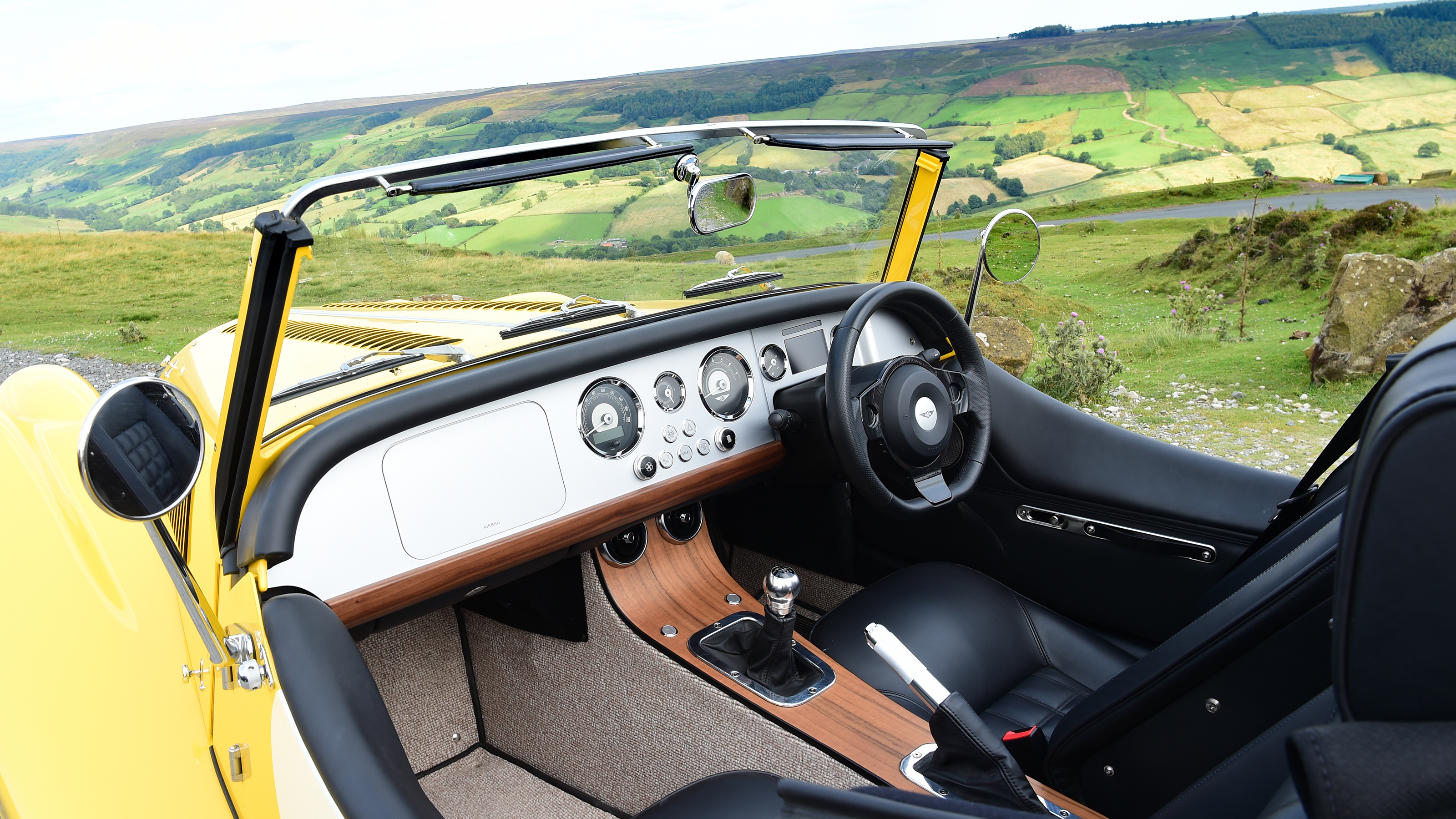 Morgan Plus Four - interior 