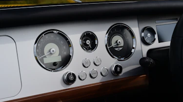 Morgan Plus Four - dials