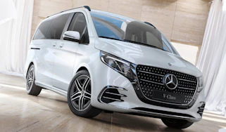 New 2024 Mercedes V-Class - front