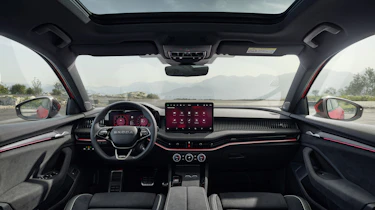 New Skoda Superb SportLine - interior