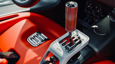 Nilu27 - manual gear stick