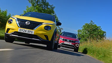Nissan Juke and Volkswagen T-Roc - front tracking