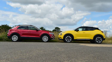 Nissan Juke and Volkswagen T-Roc - side static