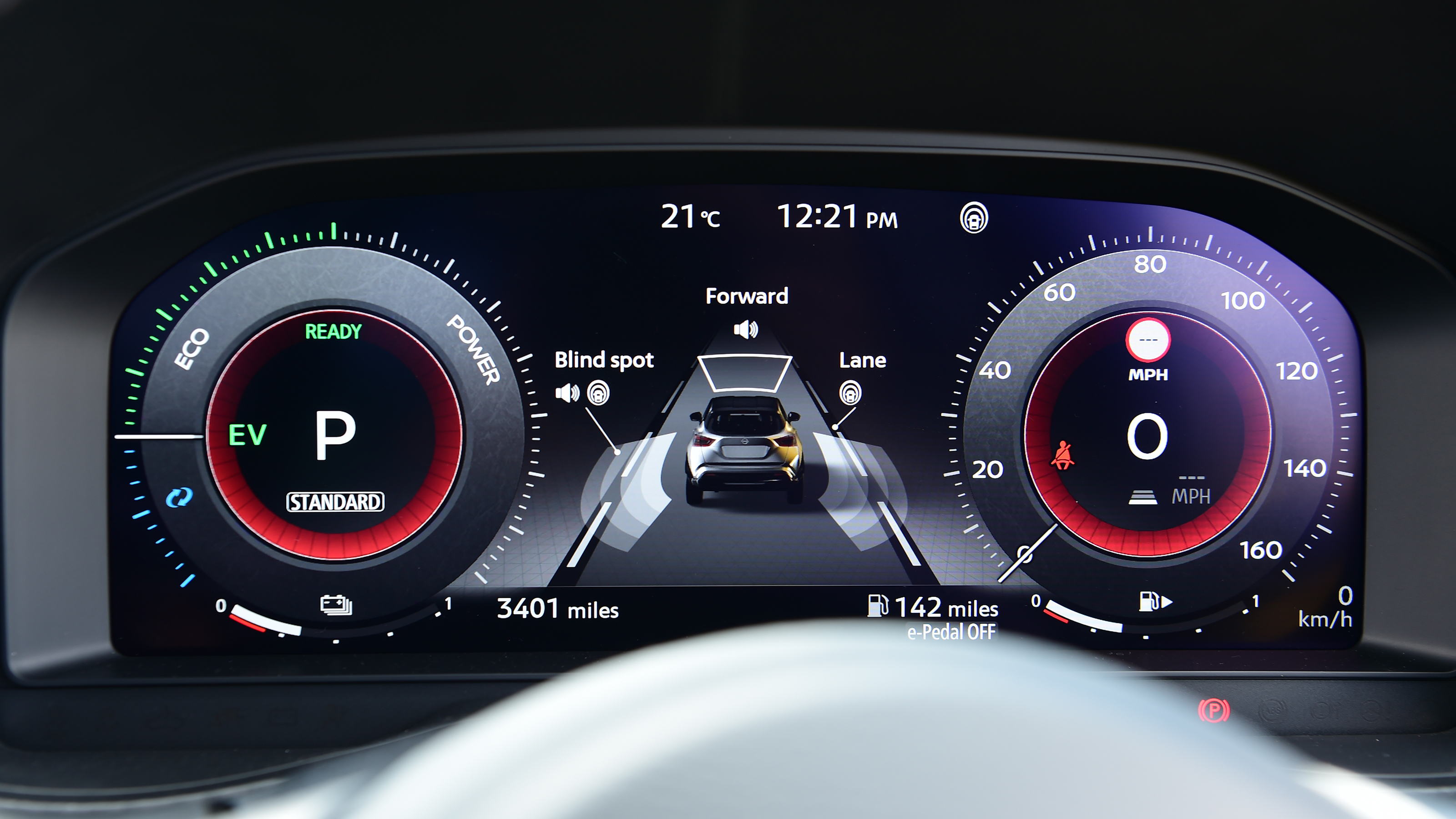 Nissan Juke - digital drivers display