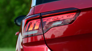 Volkswagen T-Roc - rear tail light