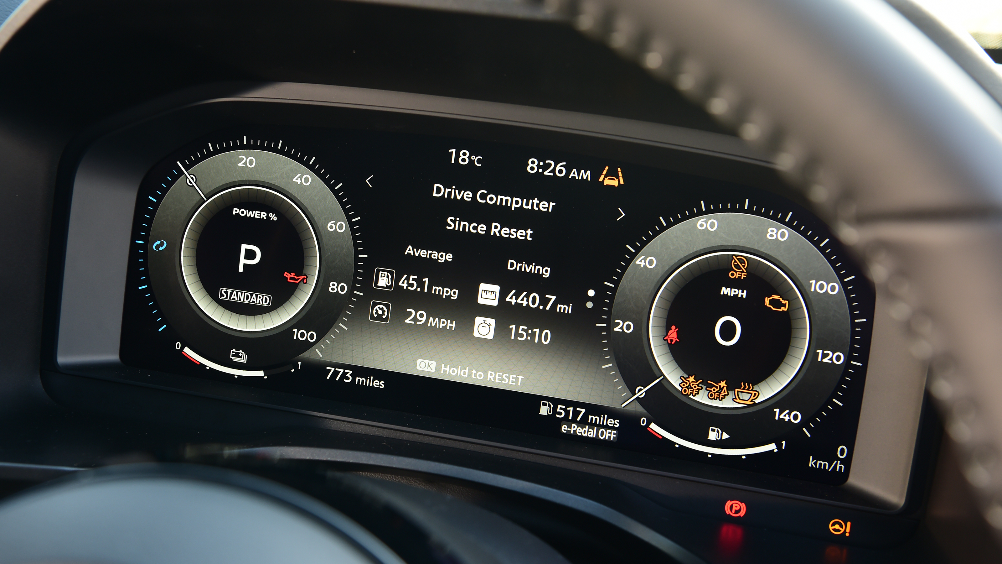 Nissan Qashqai - digital display 