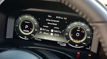 Nissan Qashqai - digital display
