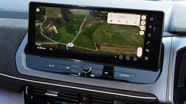 Nissan Qashqai - infotainment screen