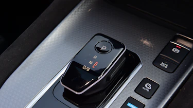Nissan Qashqai - centre console