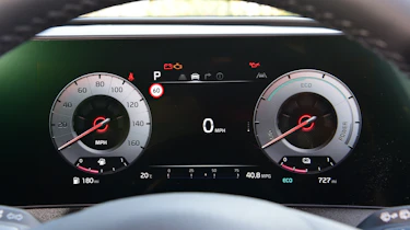 Kia Sportage - digital drivers display