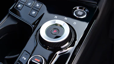 Kia Sportage - centre console