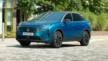 Peugeot 3008 Hybrid - front static