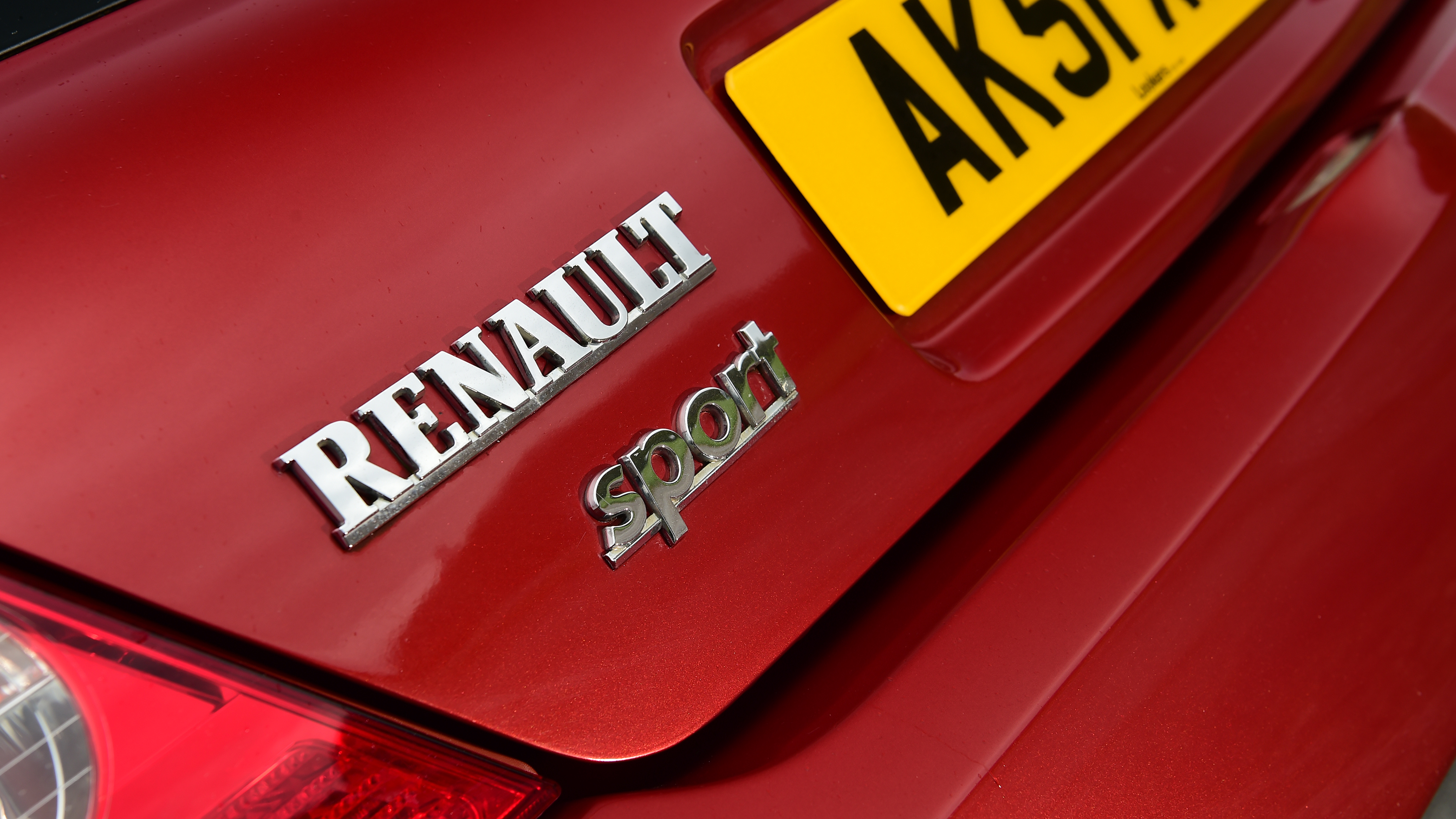 RenaultSport Clio 172 - 'RenaultSport' tailgate badge