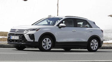 Volkswagen T-Roc spyshot 3