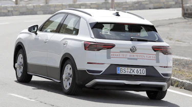 Volkswagen T-Roc spyshot 7
