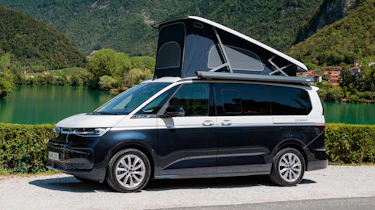 Volkswagen California - side roof up