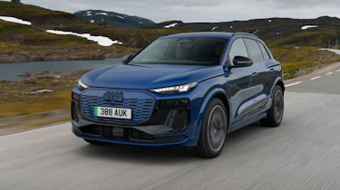 Audi Q6 e-tron - front tracking