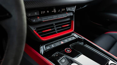 Audi RS e-tron GT - centre console
