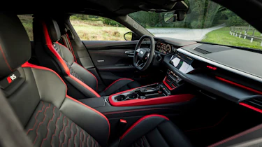Audi RS e-tron GT - front seats